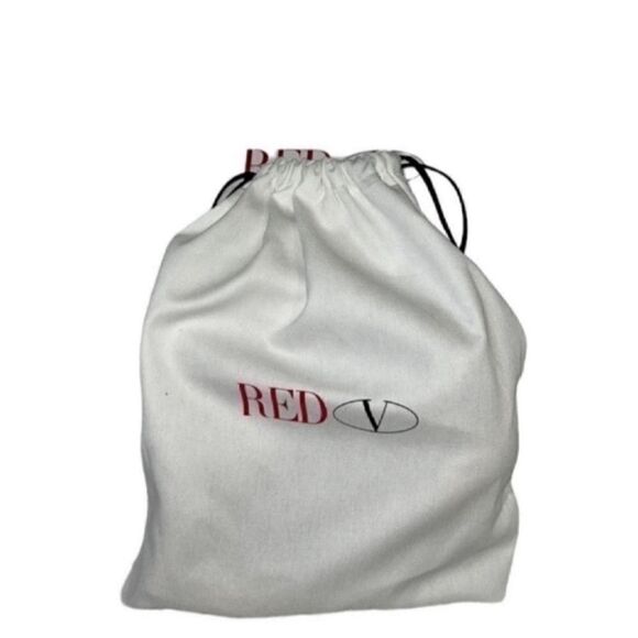 Red Valentino Gold Leather Stilettos
Sandals(Size 7,37) - Picture 10 of 10